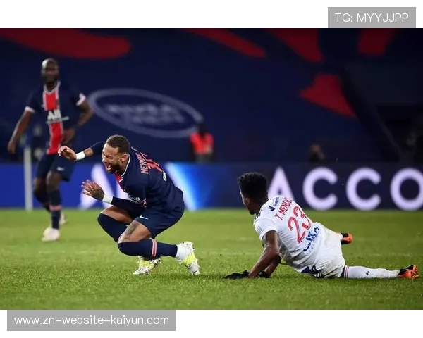 毕尔巴鄂0-0巴黎，巴斯克防线零封姆巴佩引热议